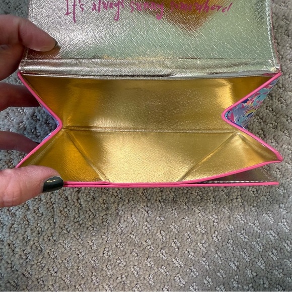 Lily Pulitzer Simply Chic Colorful Gold Lined Button Snap Sunglasses Case - Picture 9 of 10